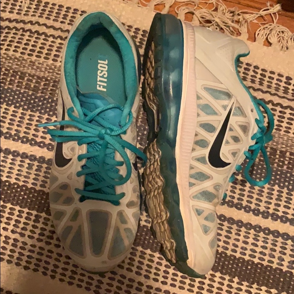 Running shoes